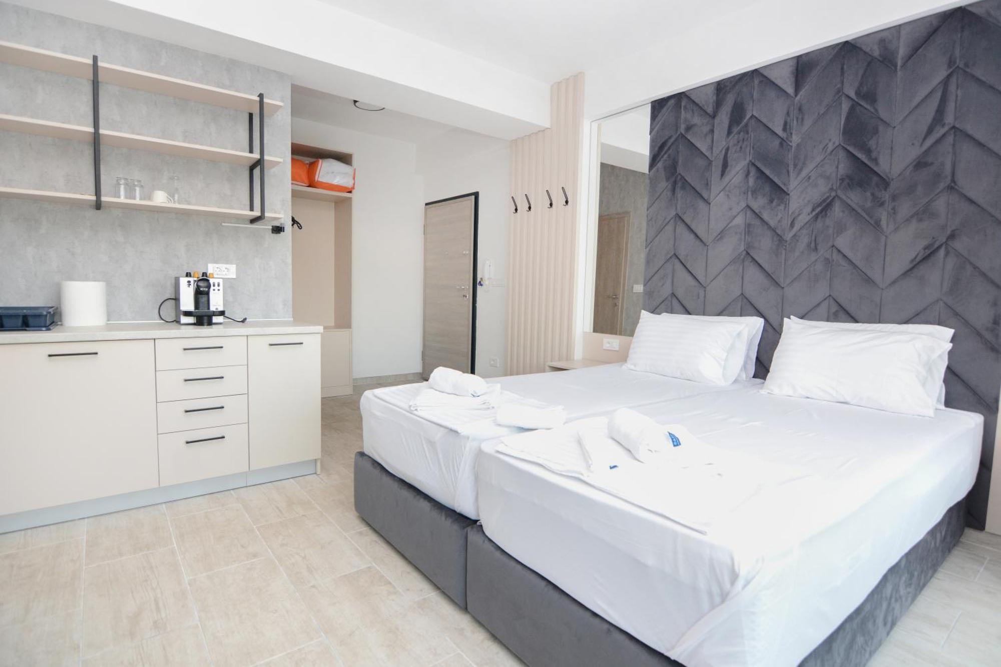 Leon Luxury Ochryda